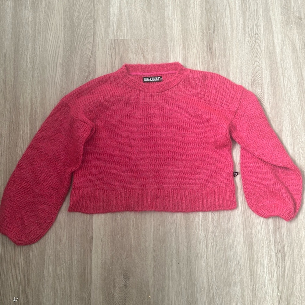 Queen juana knit sweater hot pink wide sleeve size M